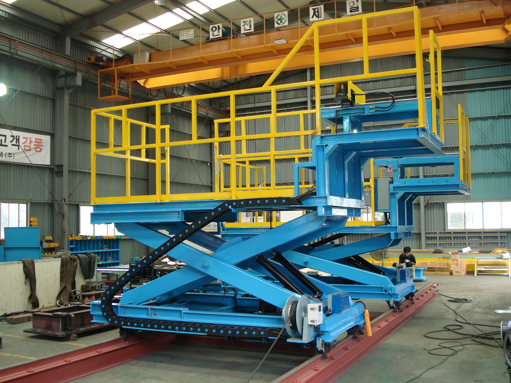 轨道行走草莓色视频在线观看平台