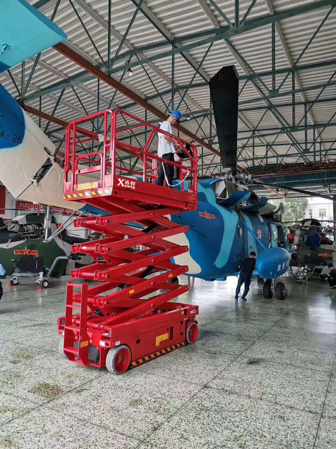 自行剪叉式最污草莓视频