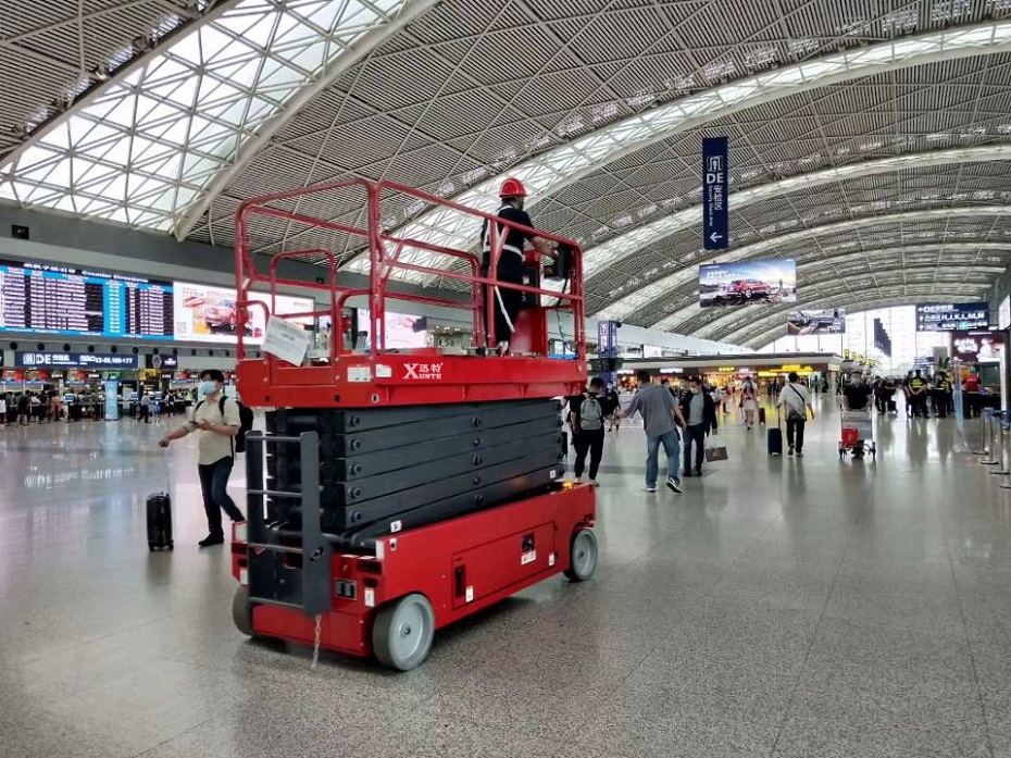 高空作业电动草莓色视频在线观看平台