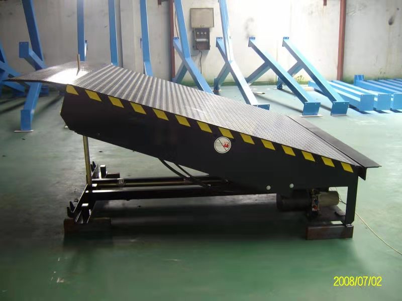 液压登车桥 液压登车桥